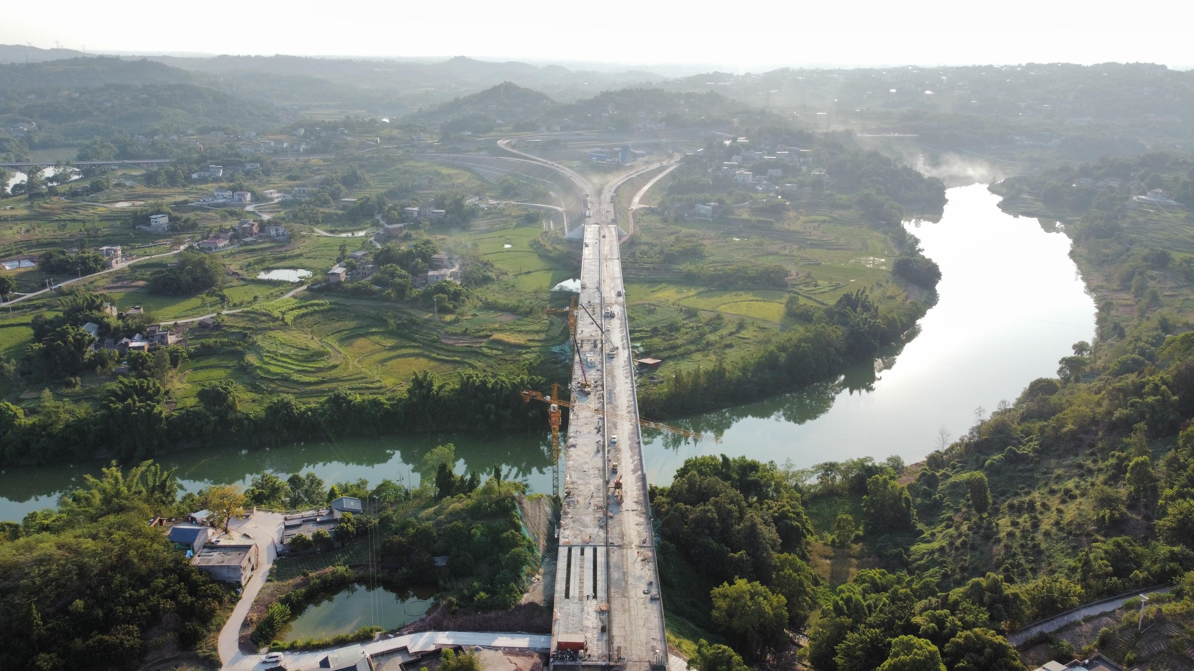 永泸高速公路进展顺利，助力区域经济发展新动态