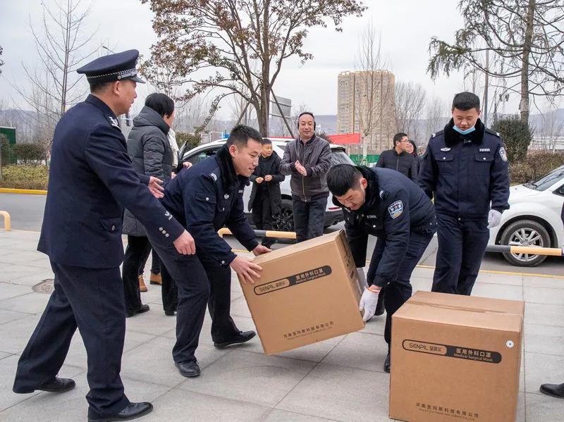 最新人民警察法通过人大审议与修订，法律更新引领警务工作新篇章