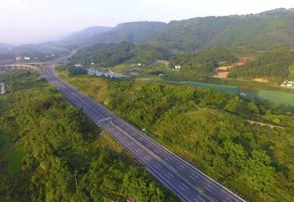 渝广高速公路建设进展顺利，助推区域经济发展新动力