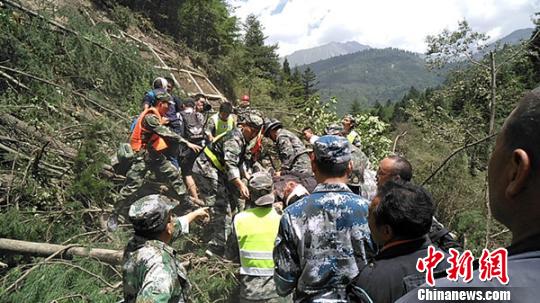 九寨沟地震最新伤亡消息，灾难无情，人间真情显现